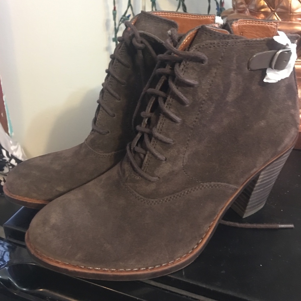 NEVER WORN Lucky Brand booties